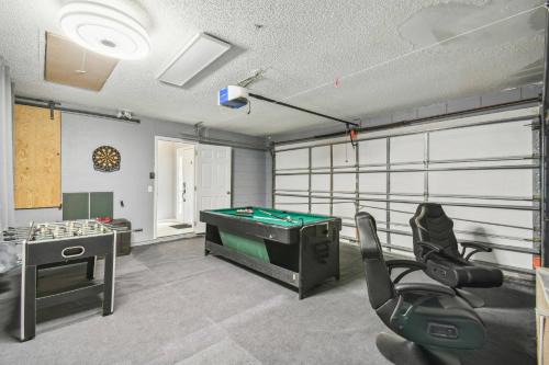 5BR Pool Home Near Disney in Kissimmee