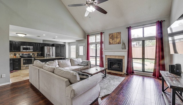 6 Mi to Dtwn! Family Home w/Pool in Carrollton in Carrollton