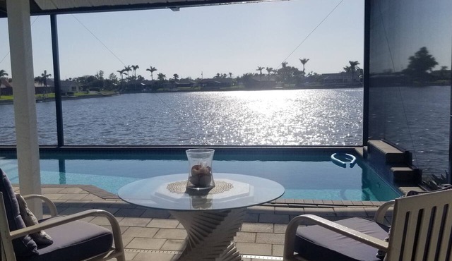 80-ft Waterfront Resort-like Retreat to Relax; Heated Pool, Jacuzzi, Bikes, Pier