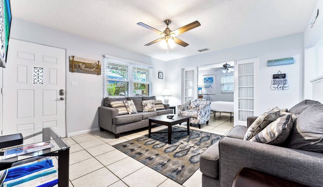 A Perfect Get-Away! Newly Remodeled Home On Siesta Key!