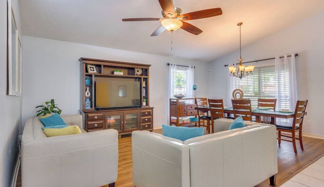 ADA Accessible Family Vacation Home in Pensacola!