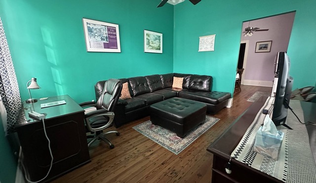 Adorable Shotgun House Minutes from the French Quarter/Bywater/Marigny/Downtown
