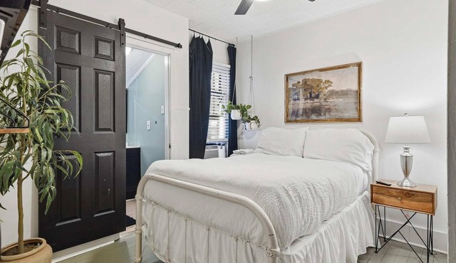 Affordable Private Room Near Downtown