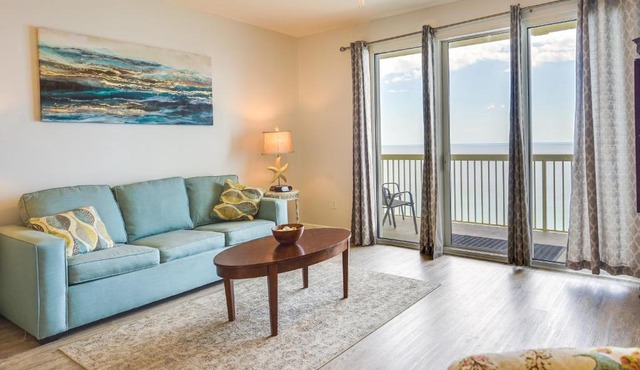 Balcony & Beach Access: Oceanfront PCB Condo in Panama City Beach