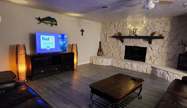 Bay House 4 bedroom 3 full bath