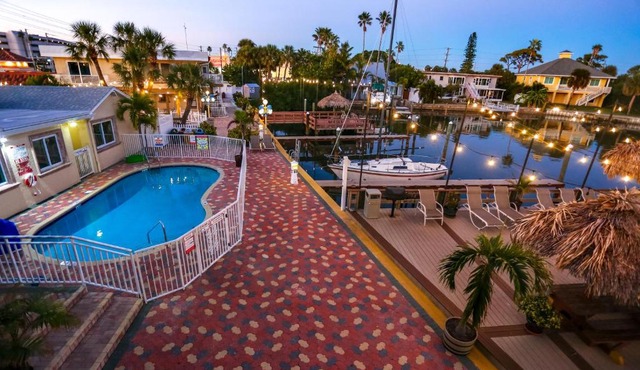 Bay Palms Waterfront Resort - Hotel and Marina in St. Pete Beach