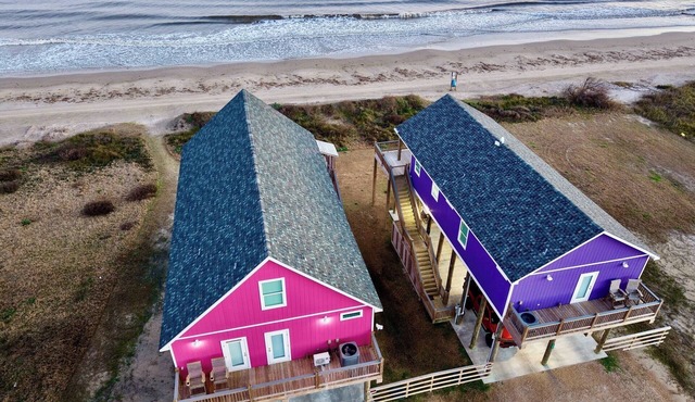 BEACH FRONT with amazing ocean views and great loft