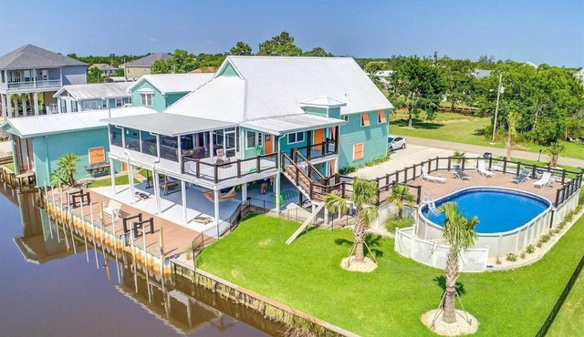 Beach House in the Bay!