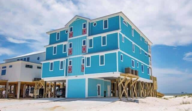 BeachFront 18Bed Pool EasyBreezy