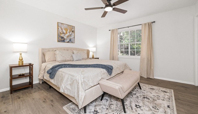 Beacon Grove Retreat – Patio Washer/Dryer WiFi