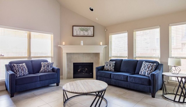 Beautiful 5BD/3BA Near BLD/Waterpark/AT&T Stadium