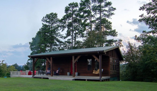 Beautiful Coulples Cabin! 26 minutes north of Hochatown!