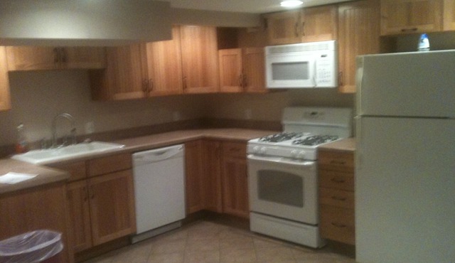 Beautiful Home 5 Blocks From Ferry To French Quarter