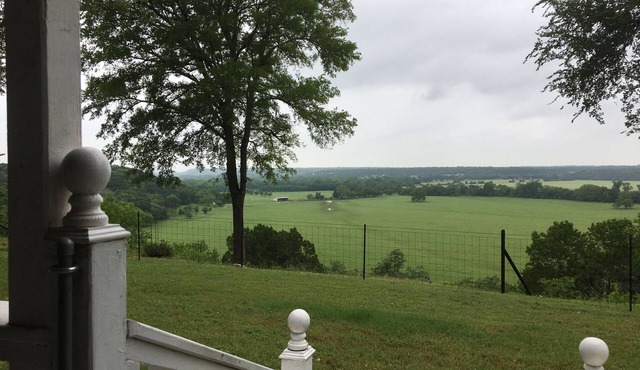 Beautiful home on secluded,fenced acreage with a "cowboy" pool. 19 miles to Waco