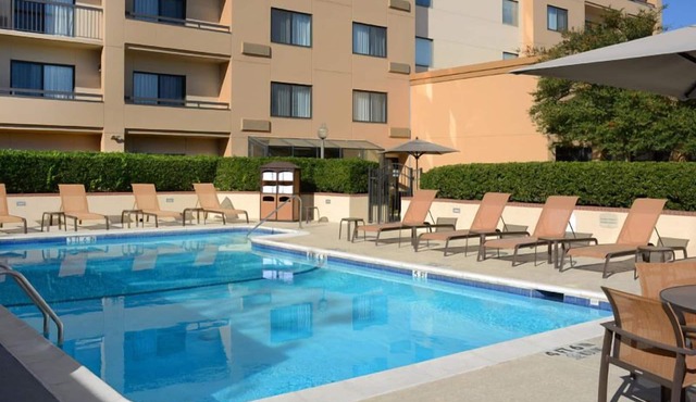 Best Value, Quality Stay! Pet-friendly & Modern Unit Near NorthPark Center Mall