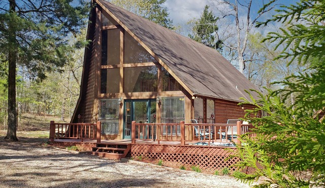 Book your Summer Stay! Near State Park and LBS, Dogs Welcome!