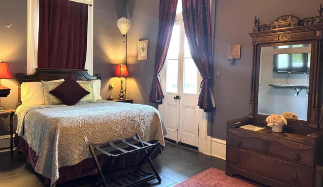 Boutique Queen Suite, Balcony-Near French Quarter
