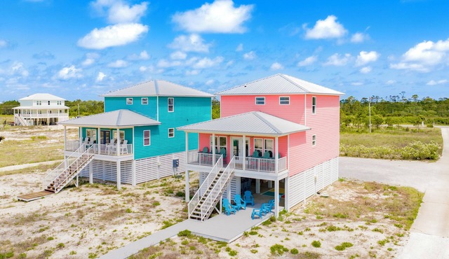 BRAND NEW Pool! Just 100 steps from Beach! Private Fort Morgan Area!