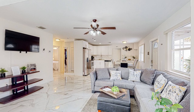Breezy dog-friendly home near Deerfield Beach with private pool, lawn, fast WiFi