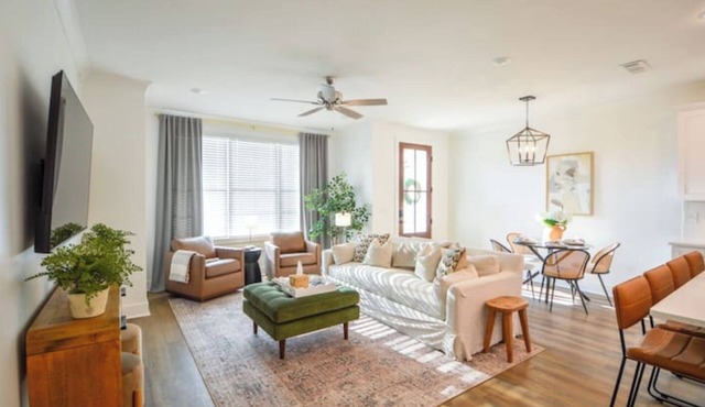 Bulldog Getaway-Sleeps 8- SEC FOOTBALL!
