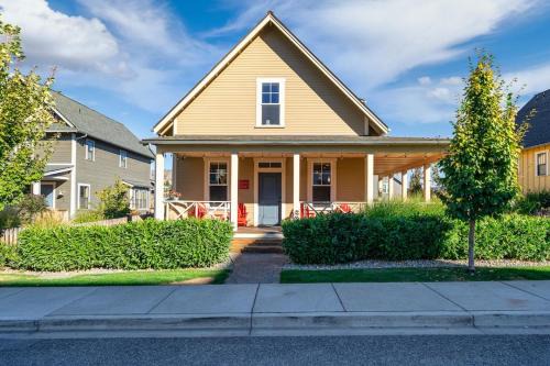 Cabernet Cottage & Carriage House #8CH in Chelan