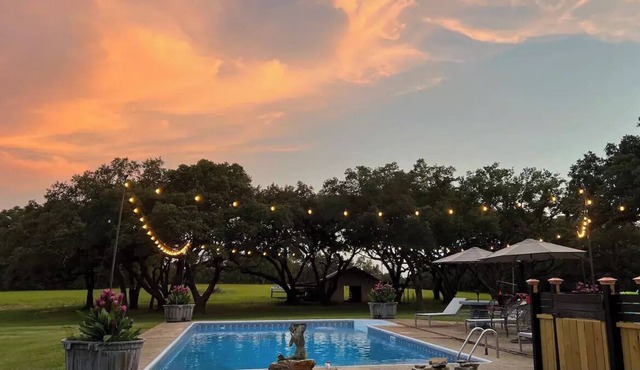 Camellia Cottage @ChandelierOaks a quintessential bridal or honeymoon suite!