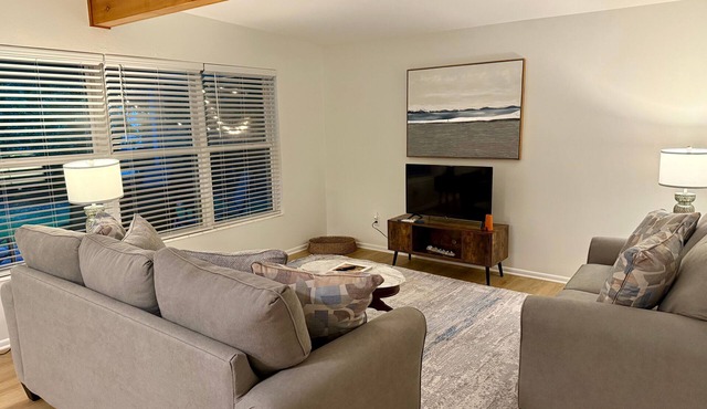 Charming 3-Bedroom House near Perdido Key