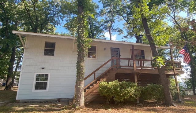 Charming 3-bedroom house with WiFi, AC in tranquil Trinity in Trinity