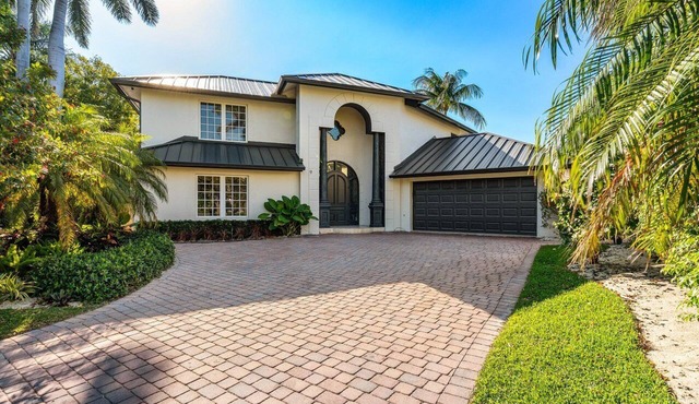 Charming 4-bedroom house with fitness room