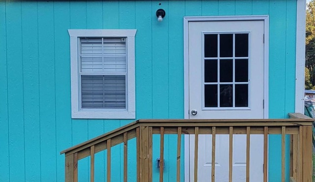 Charming 4 person cabin in Broaddus just minutes from Lake Sam Rayburn