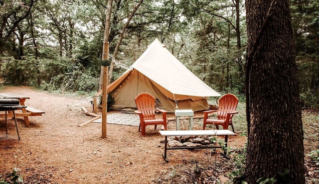 Charming Equipped Bell Tent Surrounded by Nature in Oklahoma