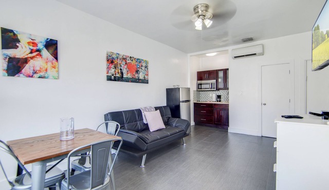 Charming Large Studio Near Ocean Dr - South Beach