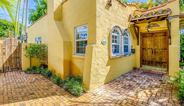 Charming Mediterranean home with private backyard & separate cottage