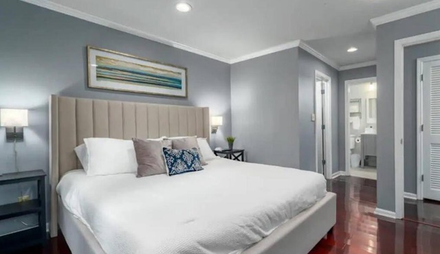 Chic Condo Retreat Private Bliss n Birmingham