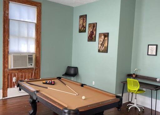 Chilled Pad 2 Blocks from the French Quarters