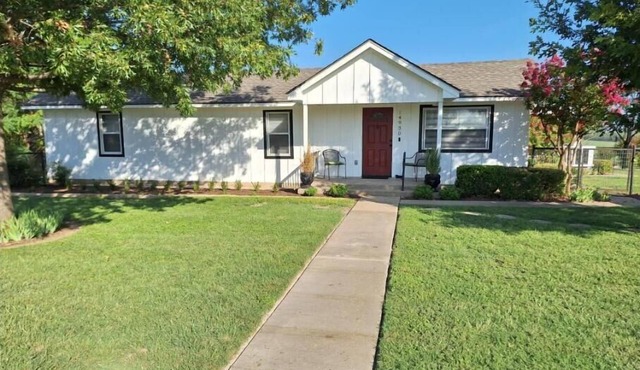 Chinaberry Cottage