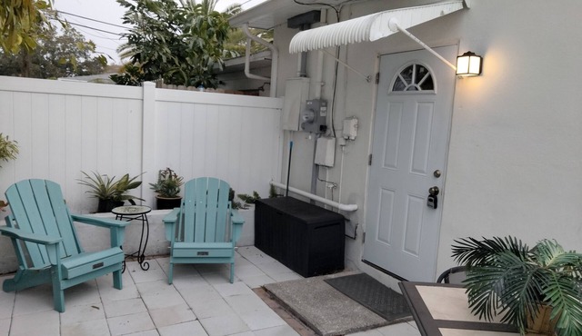Clean, Queen, Kitchenette, Private Patio with Seating & Dining, On-Site Parking.