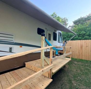 comfortable home on wheels