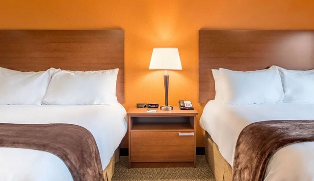 Convenient Pet-Friendly Room w/Kitchenette for Yakima Travelers in Yakima