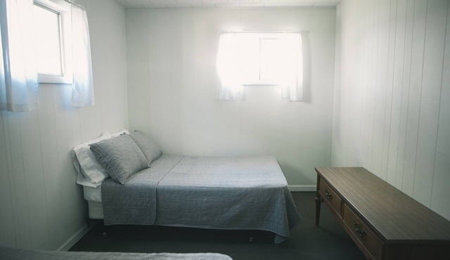 Cottage #8 *New Spring Rates* in White Cloud