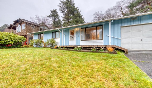 Cottage on Hemlock Street in Cannon Beach