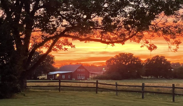 Country Living in the City: Sunset Meadows
