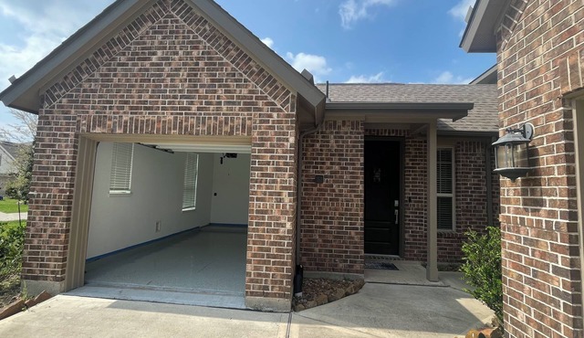 Cozy 1-bedroom house in lovely Rosenberg with AC