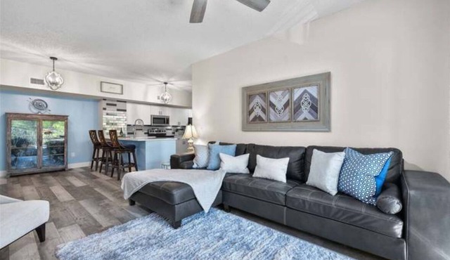 Cozy 2-bedroom condo in gorgeous Naples