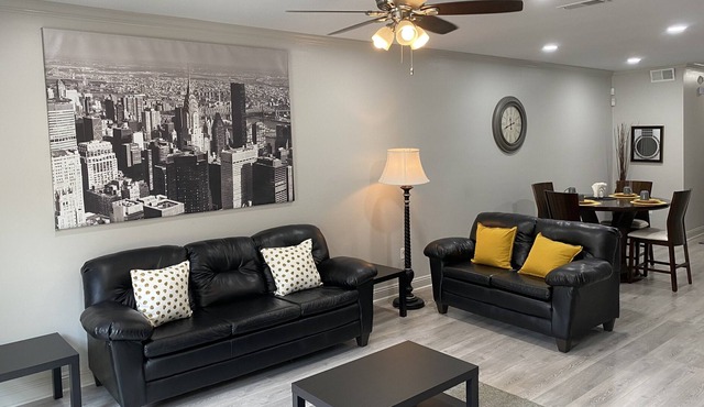 Cozy 3br townhome with attached 2 car garage!