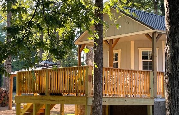 Cozy Cabin in Crestwood Subdivision