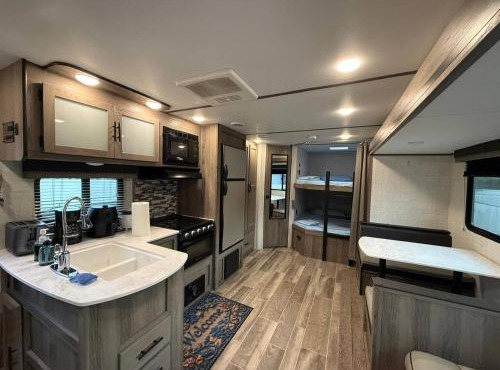 Cozy Camper by UCF