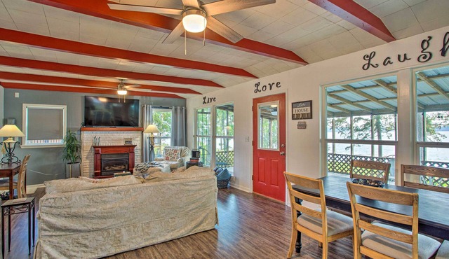 Cozy Cottage on Lake O’ The Pines w/Lake Views!