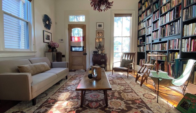 Cozy Historic New Orleans Shotgun House