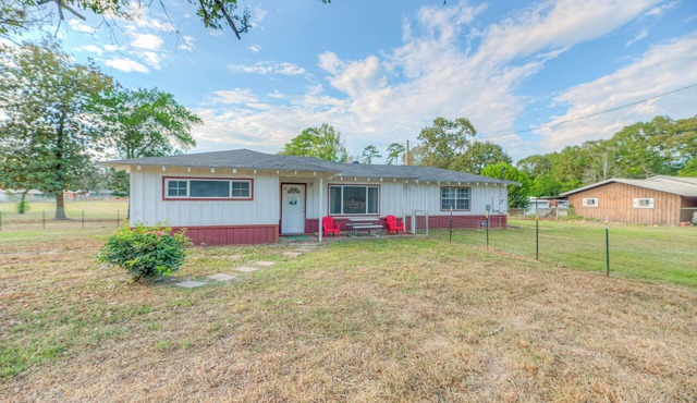 Cozy Home 10 min to Casino. Close to lke Donna,restnts and lke tombigbee.